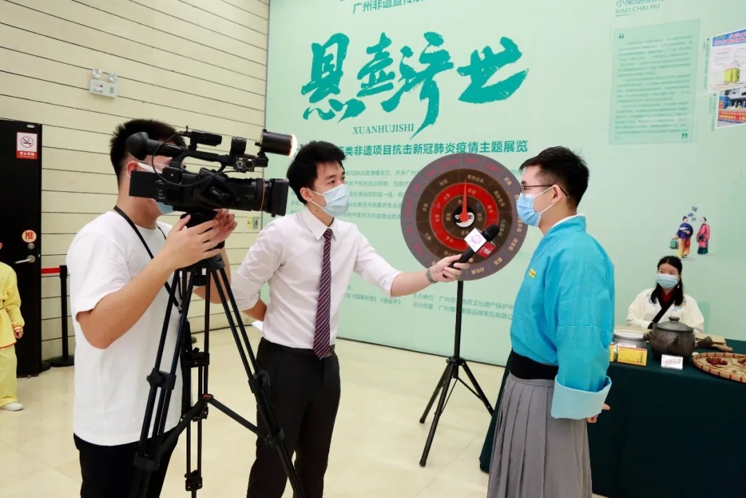 非遗日悬壶济世论抗疫，小柴胡直播首秀放色泽！！！